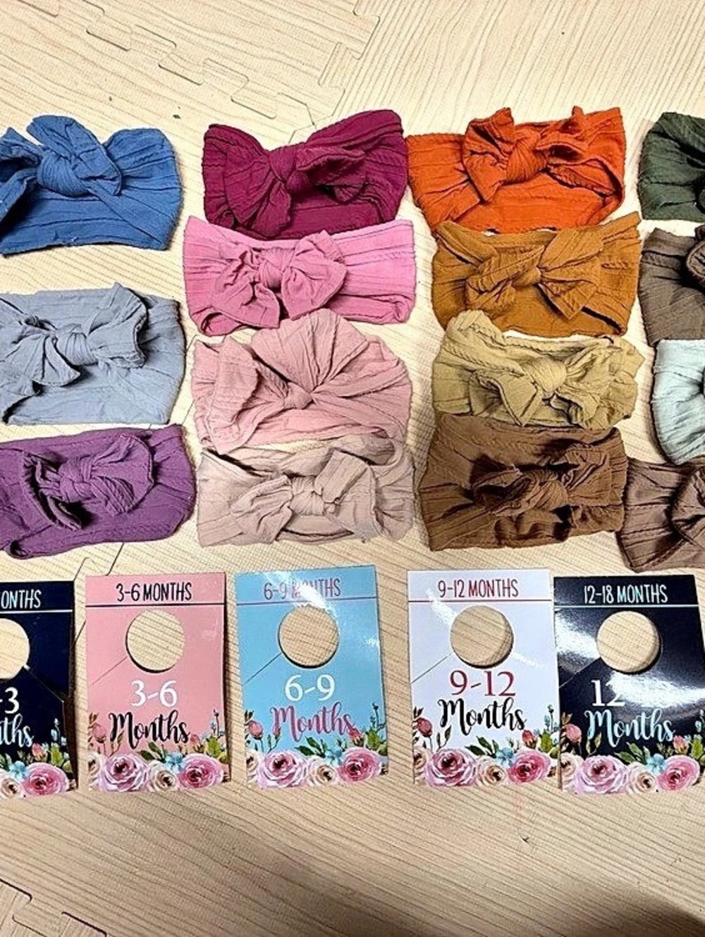 Baby Girl Headband Bows Set + Newborn-24 months closet hanger tags by month